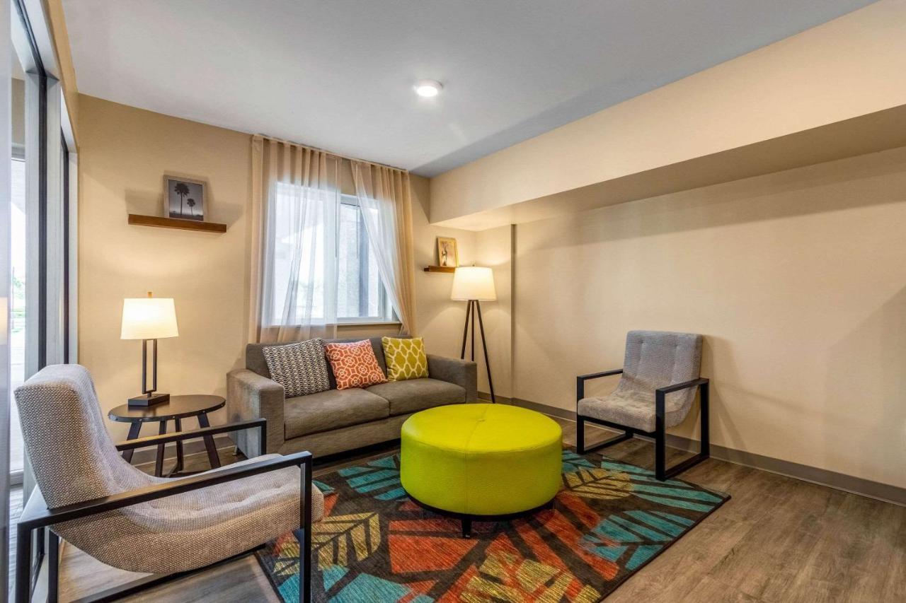 Woodspring Suites Мирамар Екстериор снимка